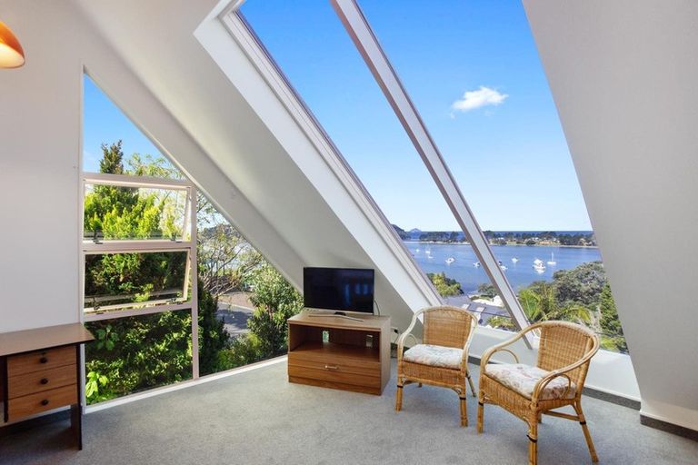 Photo of property in 19 Pine Grove, Tairua, 3508