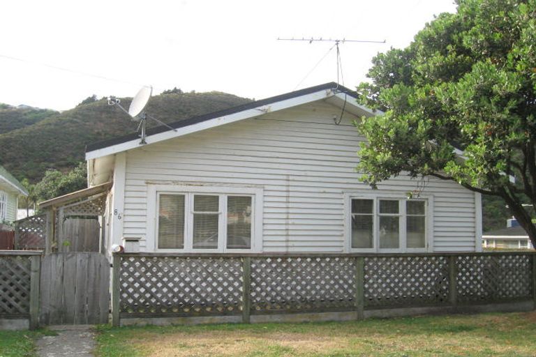 Photo of property in 86 Happy Valley Road, Owhiro Bay, Wellington, 6023