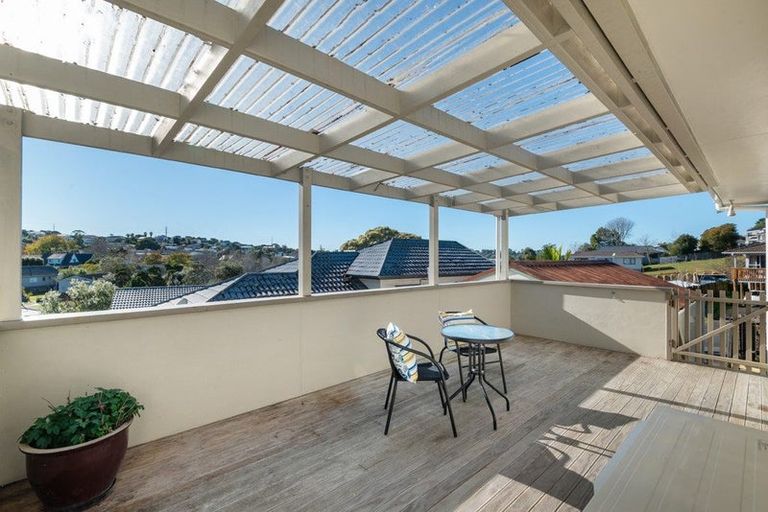 Photo of property in 3 Tesla Place, Totara Vale, Auckland, 0629