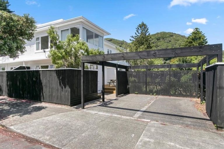 Photo of property in 1 Karamu Street, Eastbourne, Lower Hutt, 5013