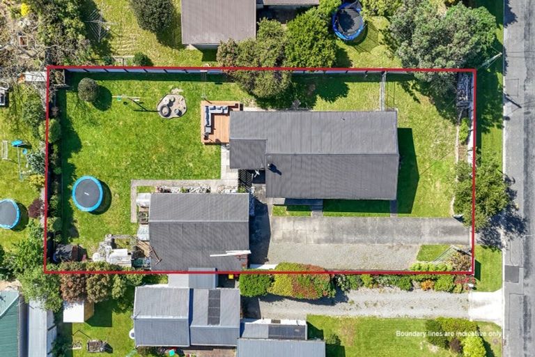 Photo of property in 18 Frederick Street, Carterton, 5713