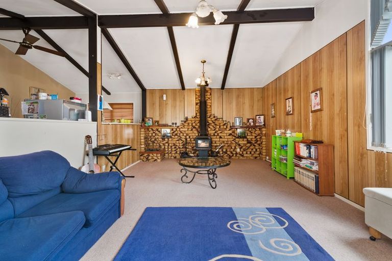 Photo of property in 19 Chaucer Place, Owhata, Rotorua, 3010