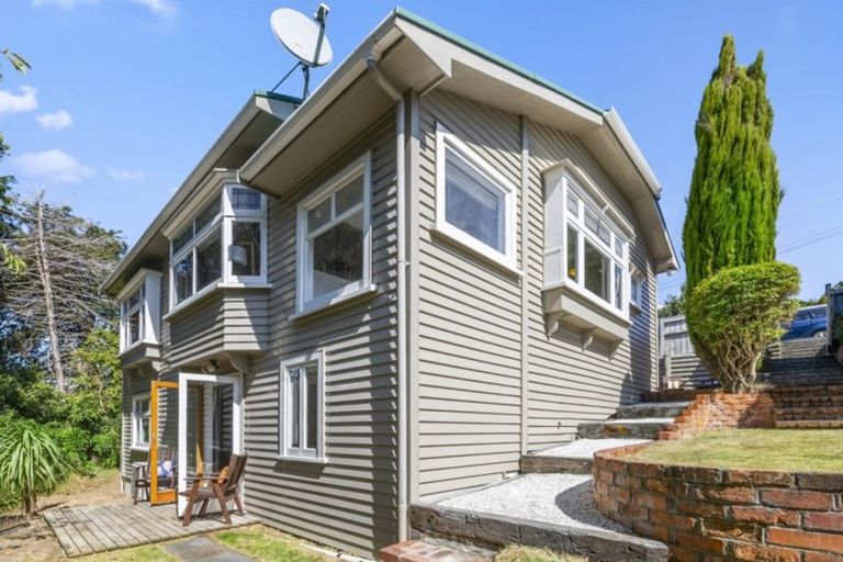 Photo of property in 14 The Drive, Tawa, Wellington, 5028