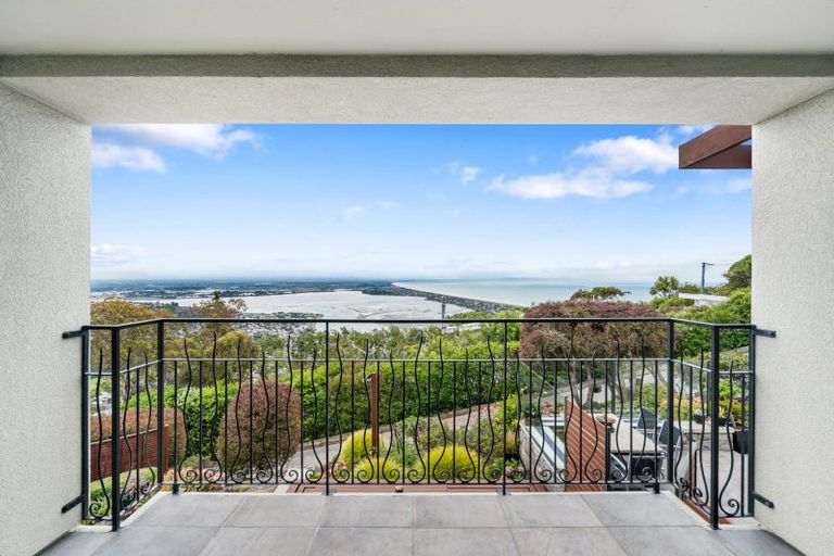 Photo of property in 152 Panorama Road, Clifton, Christchurch, 8081