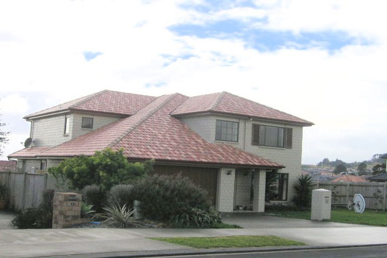 Photo of property in 11 William Woods Court, Flat Bush, Auckland, 2016