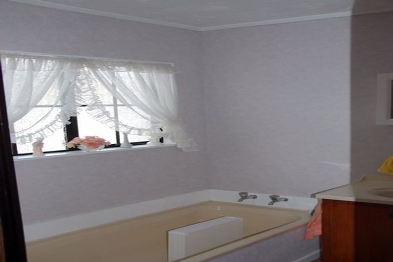 Photo of property in 2/3 Islington Street, Trentham, Upper Hutt, 5018