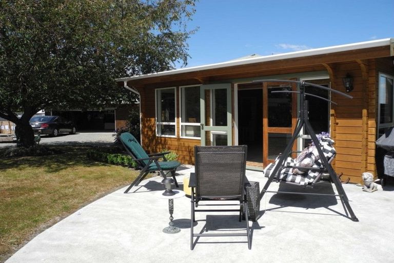 Photo of property in 14-16 Cameron Street, Waimate, 7924