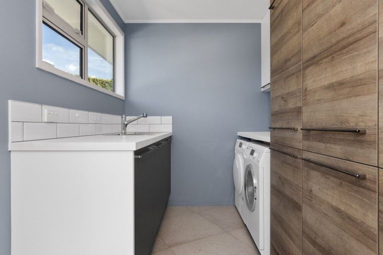 Photo of property in 60 Esmeralda Street, Welcome Bay, Tauranga, 3112