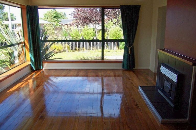Photo of property in 53 Baynes Street, Burwood, Christchurch, 8083