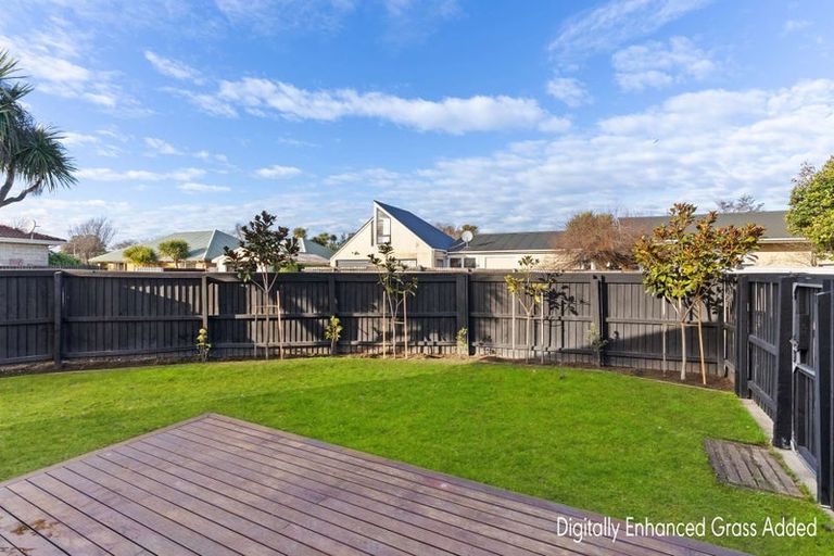 Photo of property in 1/15 Marriotts Road, North New Brighton, Christchurch, 8083
