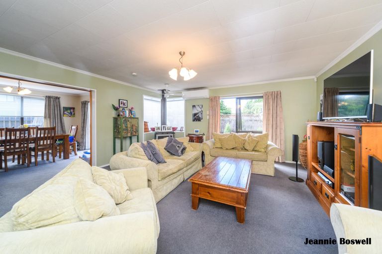 Photo of property in 5 Jamesdale Court, Ashhurst, 4810