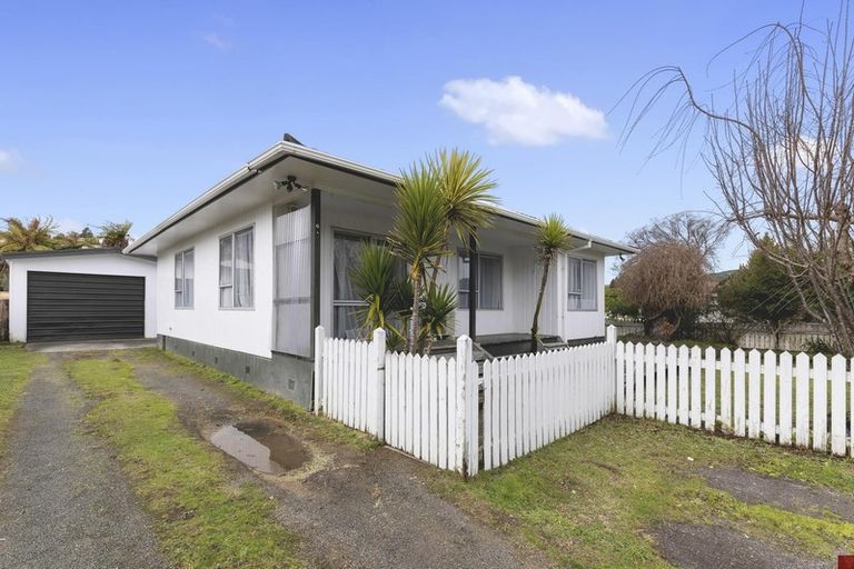 Photo of property in 6a Goldie Street, Pukehangi, Rotorua, 3015