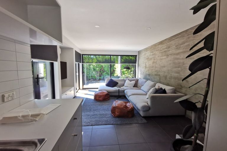 Photo of property in 93 Canon Street, St Albans, Christchurch, 8014