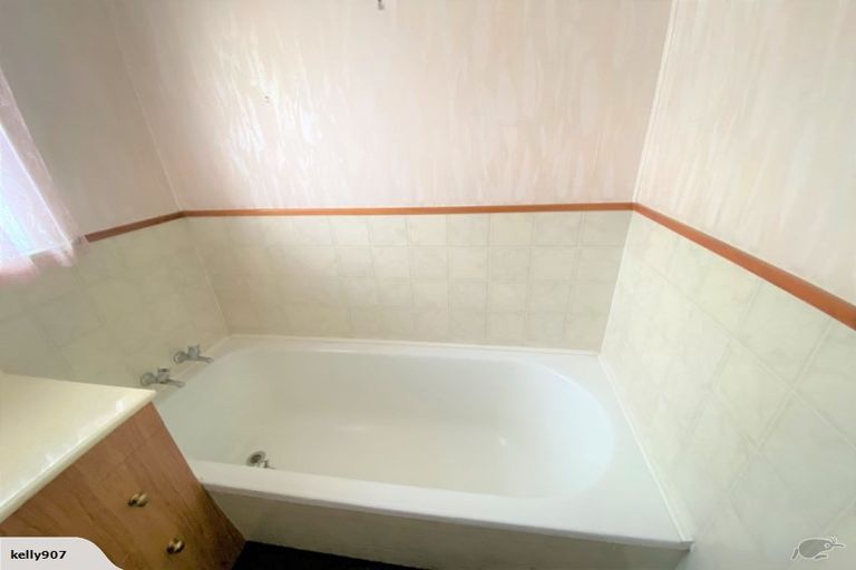 Photo of property in 60 Mclean Avenue, Papatoetoe, Auckland, 2025