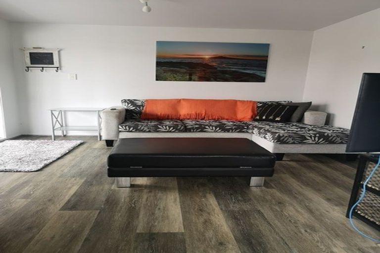 Photo of property in 4 Deborah Place, Okura, Albany, 0792