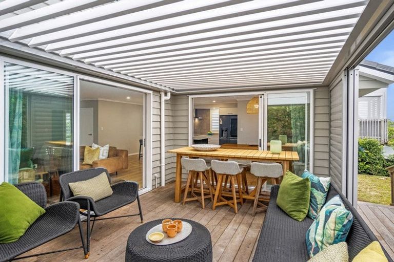 Photo of property in 48a Amorino Drive, Red Beach, 0932