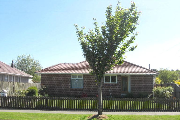 Photo of property in 24 Isleworth Road, Bishopdale, Christchurch, 8053
