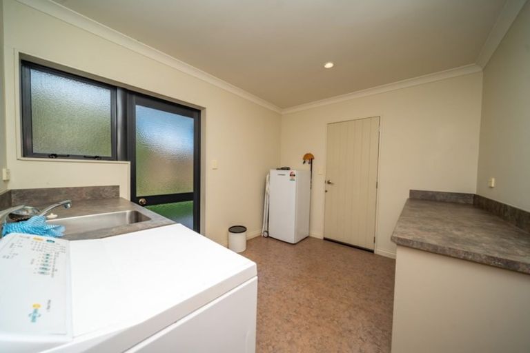 Photo of property in 18 Harris Place, Ngatea, 3503