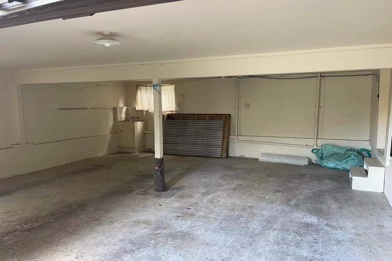 Photo of property in 9 Elmira Place, Browns Bay, Auckland, 0630