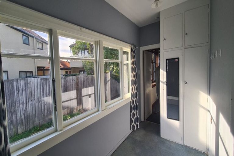 Photo of property in 12 Dilworth Street, Riccarton, Christchurch, 8011