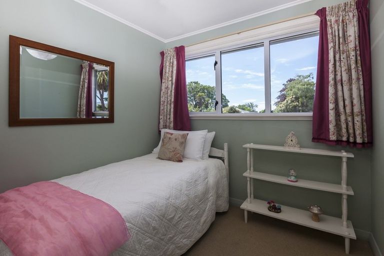 Photo of property in 106 Bryndwr Road, Bryndwr, Christchurch, 8052