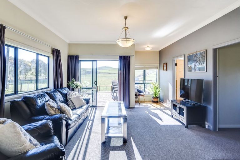 Photo of property in 2 Range Road, Waipawa, 4273