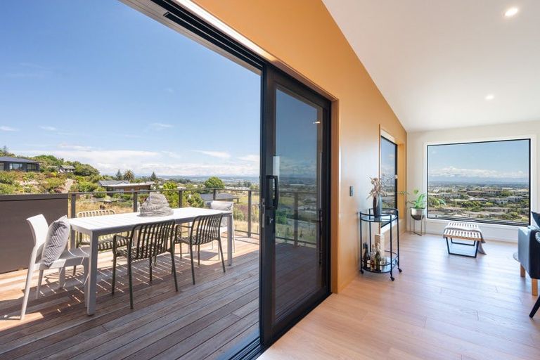 Photo of property in 10 Resolution Place, Richmond, 7020