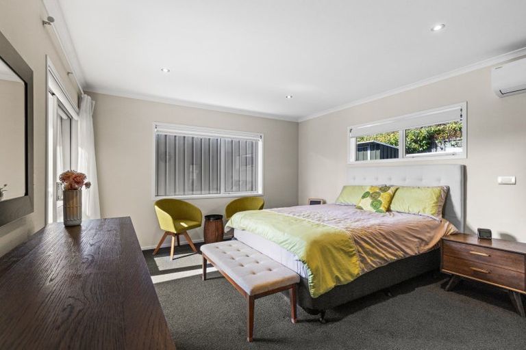 Photo of property in 1 Whakatomo Place, Havelock North, 4130