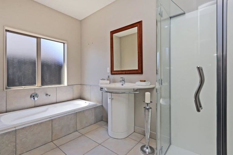 Photo of property in 9 Olive Grove, Havelock North, 4130