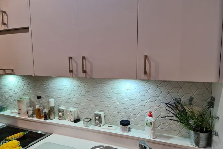 Photo of property in Terrace Garden Apartments, 6e/120 The Terrace, Wellington Central, Wellington, 6011