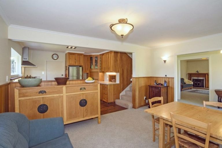 Photo of property in 4 Smith Road, Merrilands, New Plymouth, 4312