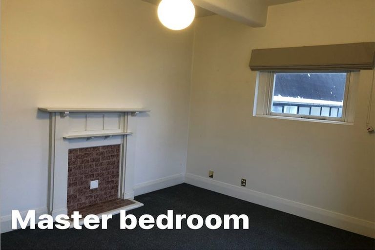 Photo of property in Chatsworth Flats, 5/23 Pirie Street, Mount Victoria, Wellington, 6011