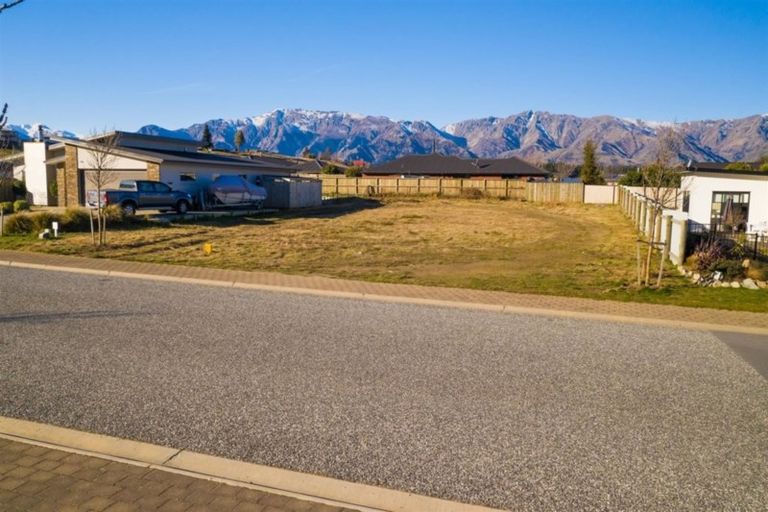 Photo of property in 9 Little Maude Drive, Lake Hawea, Wanaka, 9382