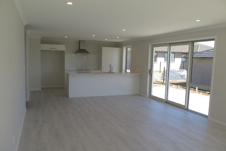 Photo of property in 6 Nottingham Road, Omokoroa, 3114