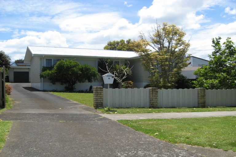 Photo of property in 3 Putini Road, Mangere Bridge, Auckland, 2022