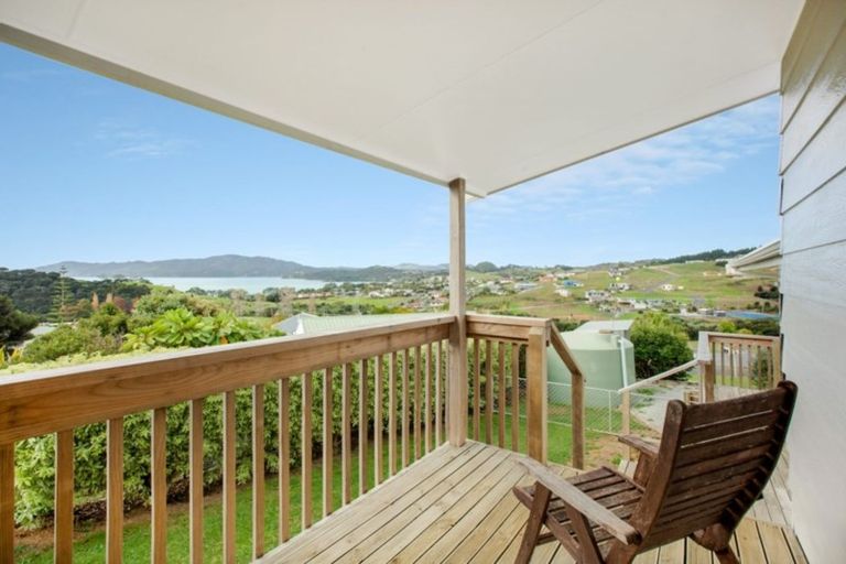 Photo of property in 37 Cable Bay Block Road, Cable Bay, 0420
