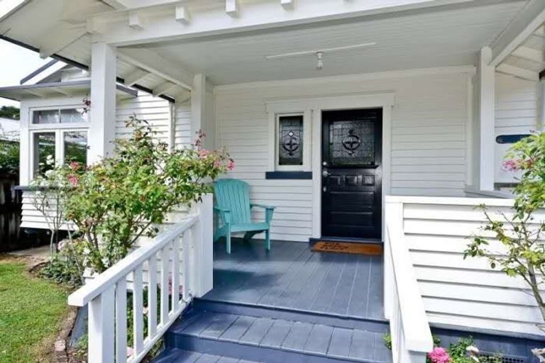 Photo of property in 4 Young Street, Claudelands, Hamilton, 3214