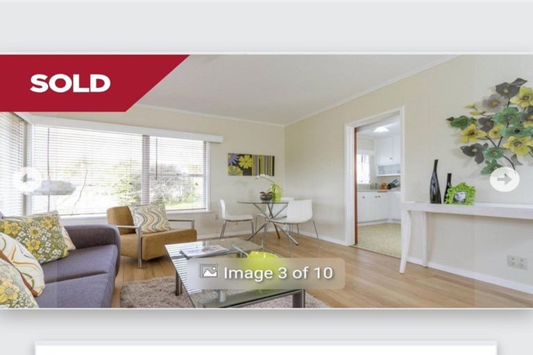 Photo of property in 1/31 Hutchinson Avenue, New Lynn, Auckland, 0600