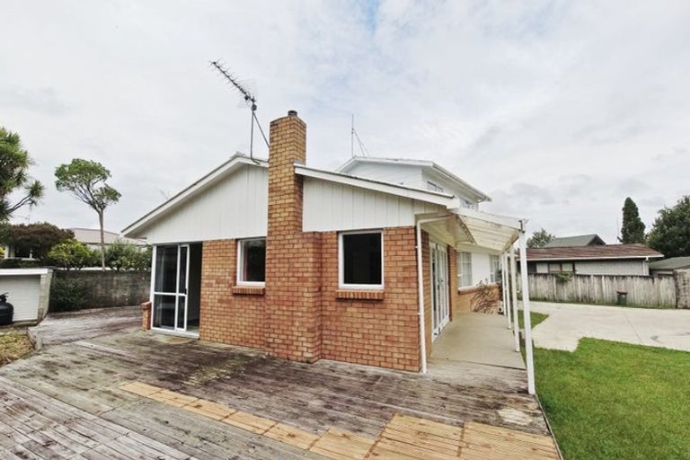 Photo of property in 24 Mccracken Avenue, Hillcrest, Hamilton, 3216
