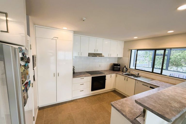 Photo of property in 7d Puriri Avenue, Orewa, 0931