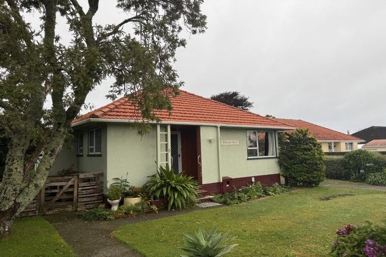 Photo of property in 5 Hawkins Street, Vogeltown, New Plymouth, 4310