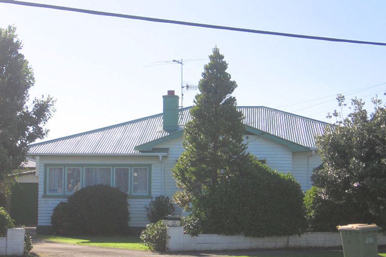 Photo of property in 11 Beaumont Avenue, Alicetown, Lower Hutt, 5010