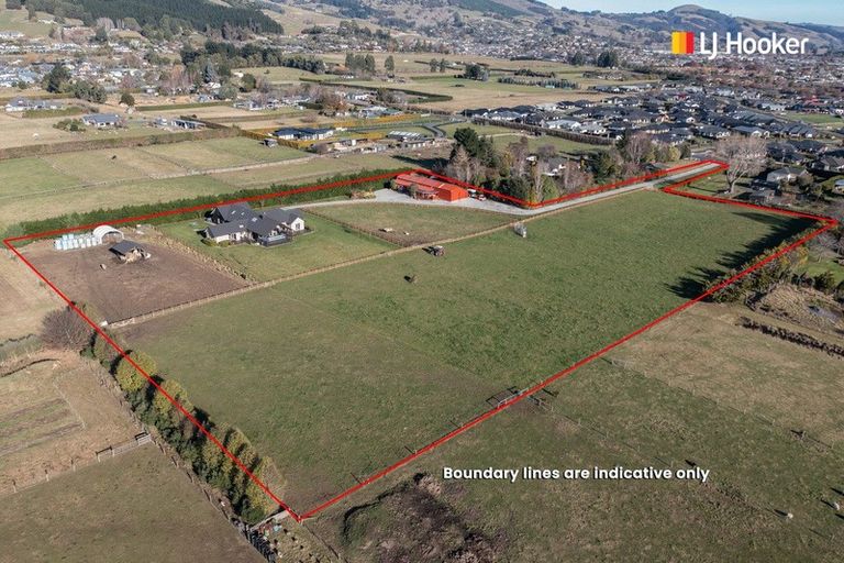 Photo of property in 100 Wingatui Road, Mosgiel, 9024
