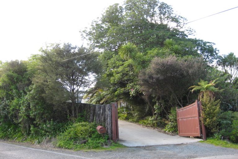 Photo of property in 234 Forest Hill Road, Waiatarua, Auckland, 0612