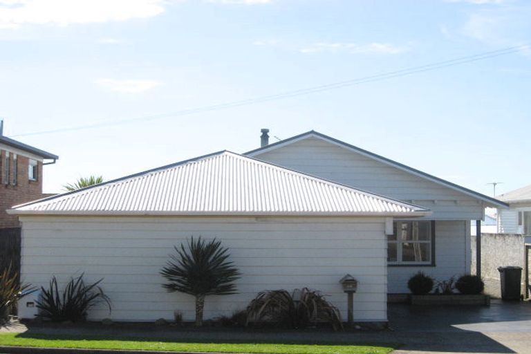 Photo of property in 212 Powderham Street, New Plymouth, 4310