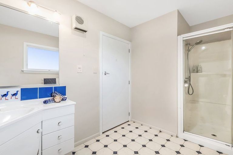 Photo of property in 112 East Belt, Lincoln, 7608