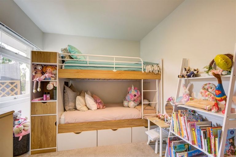 Photo of property in 2/42 Office Road, Merivale, Christchurch, 8014