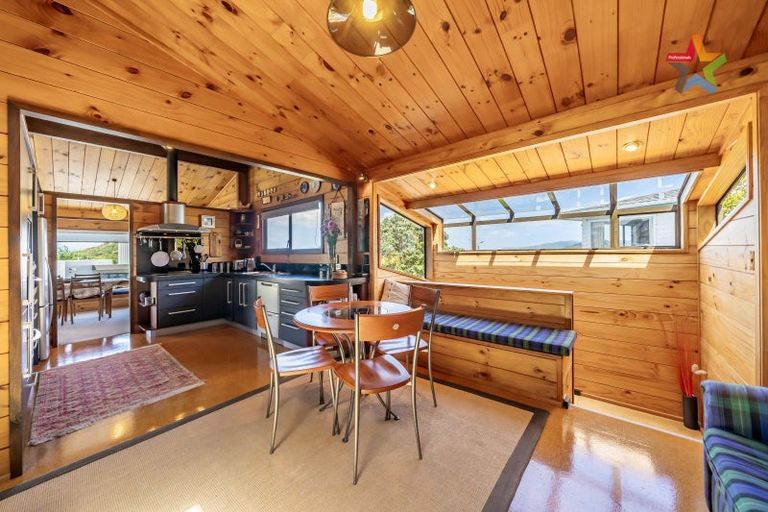 Photo of property in 18 Orissa Crescent, Broadmeadows, Wellington, 6035