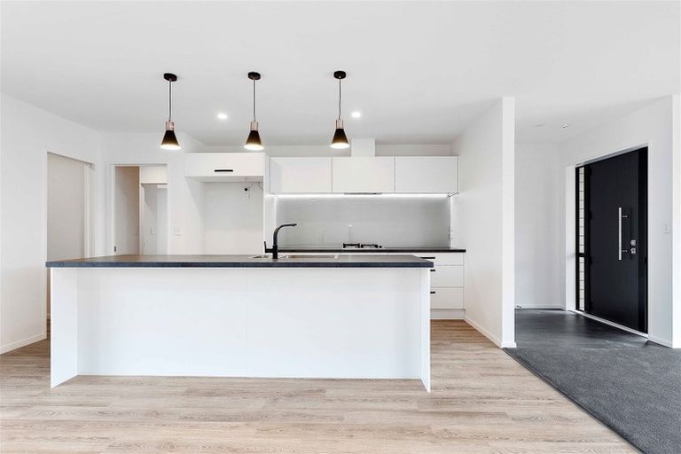 Photo of property in 14 Croydon Street, Woodend, 7610