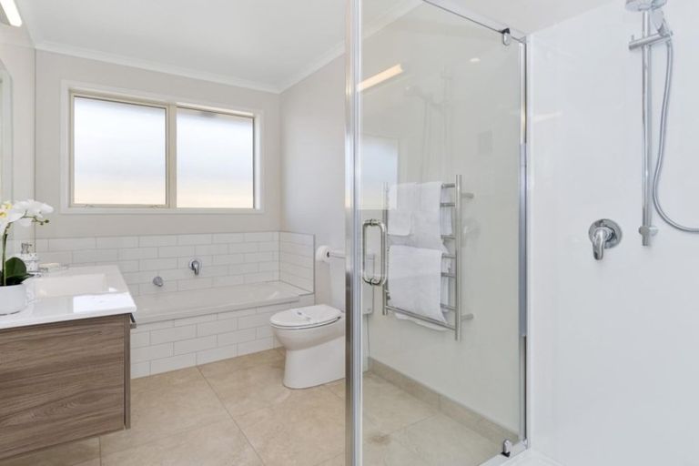 Photo of property in 37 Hastings Road, Pyes Pa, Tauranga, 3112